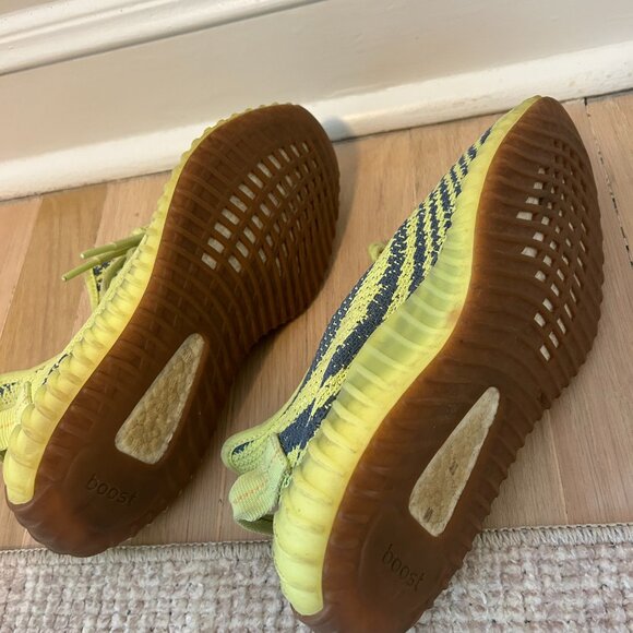 Yeezy Boost 350 V2 Yellow and Gray Sneakers - Picture 5 of 5